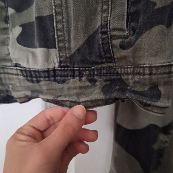 Camo Jacket - Picture 4 of 9